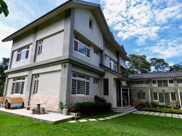 Fanny Manor B&B Emei Екстер'єр фото